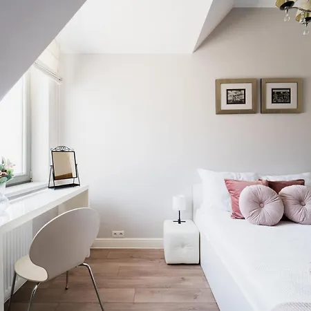 Nowy Apartament - Ulica Hallera - 6 Osob -3 Pokoje Lejlighed Wrocław