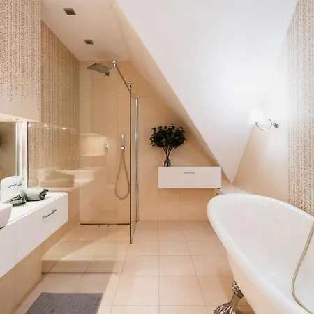 Lejlighed Nowy Apartament - Ulica Hallera - 6 Osob -3 Pokoje Wrocław
